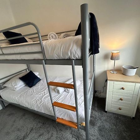 Light And Spacious Highcross Apartment Poulton-le-Fylde Extérieur photo