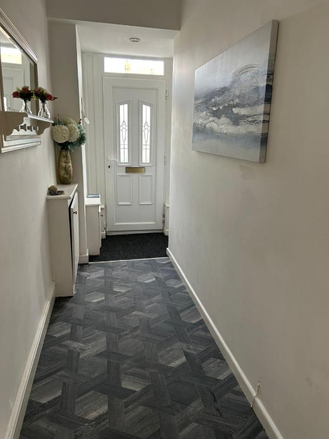 Light And Spacious Highcross Apartment Poulton-le-Fylde Extérieur photo