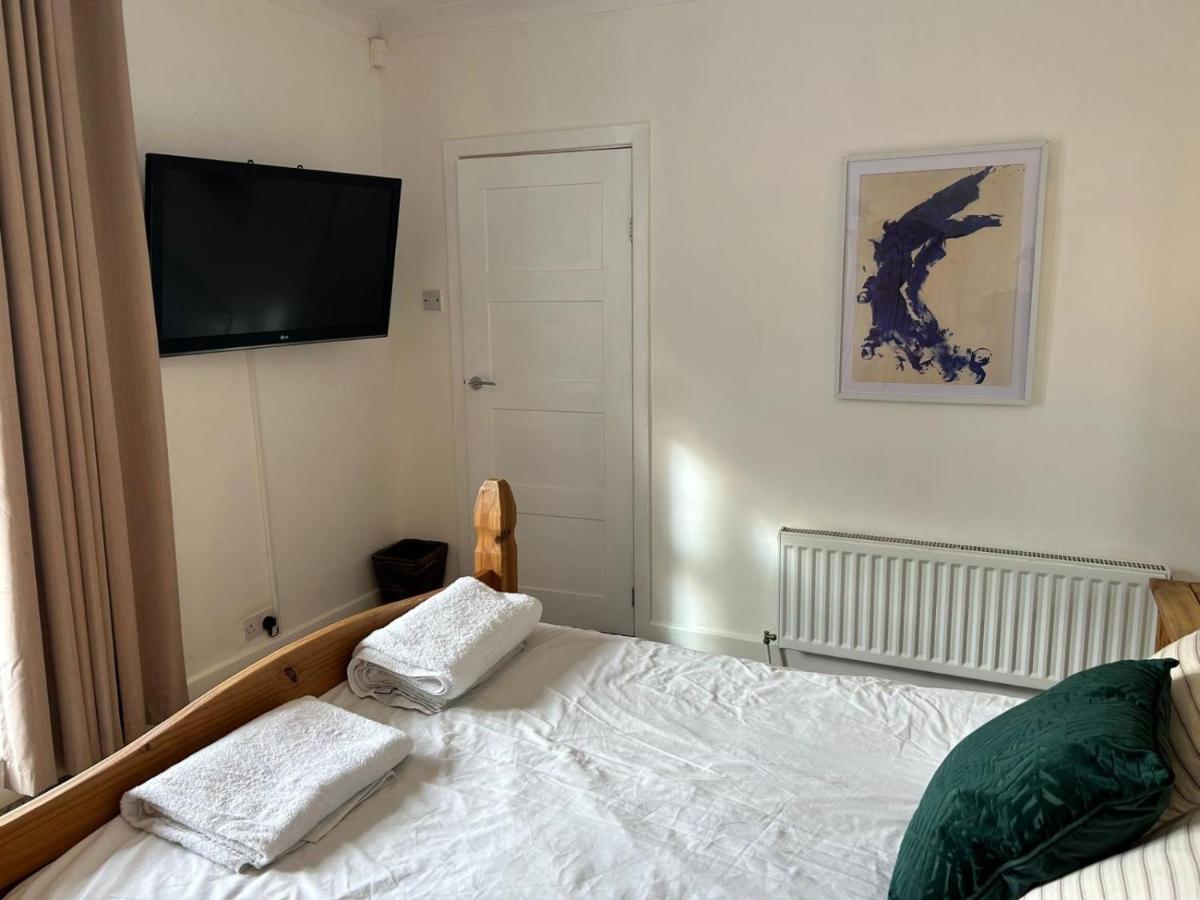 Light And Spacious Highcross Apartment Poulton-le-Fylde Extérieur photo