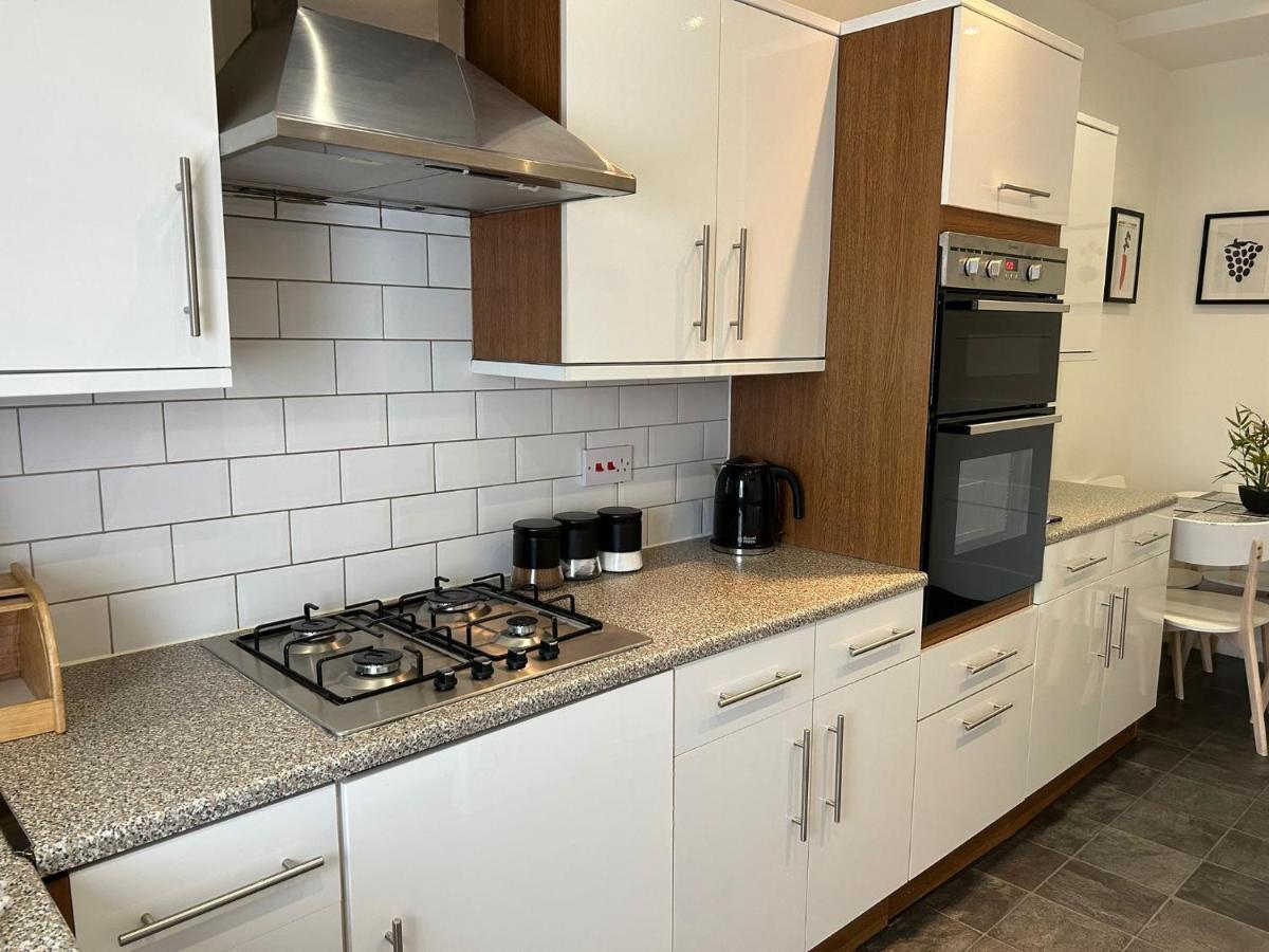 Light And Spacious Highcross Apartment Poulton-le-Fylde Extérieur photo